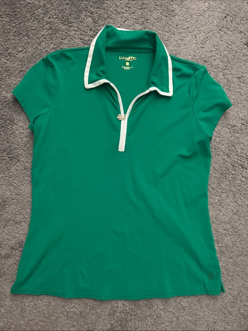 Lilly Pulitzer Luxletic Frida half zip polo features a white contrast collar